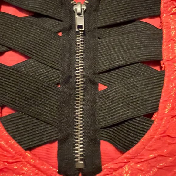 Hot, Sexy must have dress from Material Girl - Picture 4 of 12